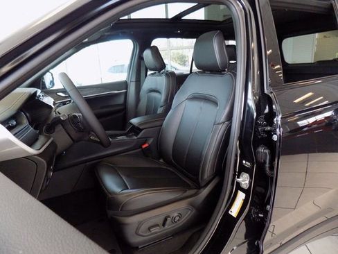New 2026 Jeep Grand Cherokee Limited w/ Limited Altitude Package RWD image 19