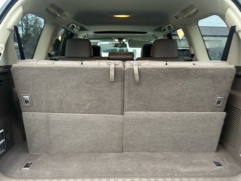 Used 2011 Lexus GX 460 image 9