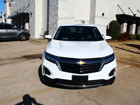 Used 2024 Chevrolet Equinox LT image 8