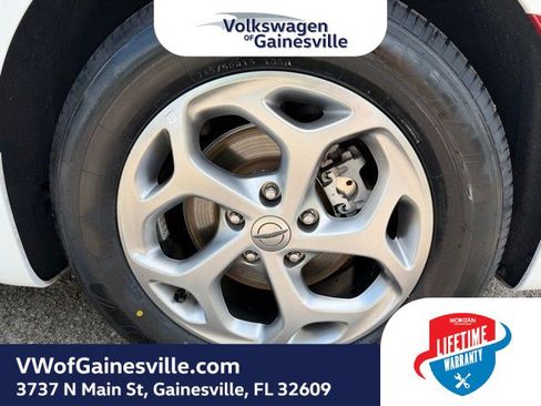 Used 2024 Chrysler Pacifica Limited FWD image 26
