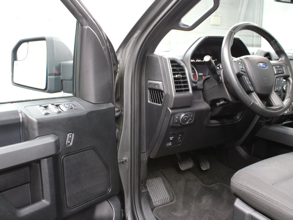 Used 2018 Ford F150 XLT w/ Equipment Group 302A Luxury AWD/4WD image 47