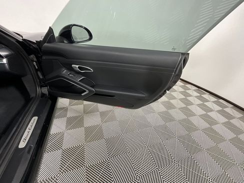 Used 2016 Porsche 911 Carrera Black Edition image 17