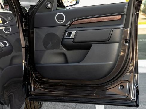 New 2026 Land Rover Discovery Dynamic SE AWD/4WD image 33