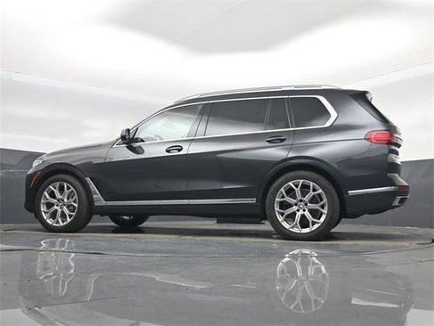 Used 2022 BMW X7 xDrive40i w/ Executive Package image 58