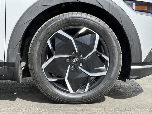 Used 2024 Hyundai Ioniq 5 SEL image 27