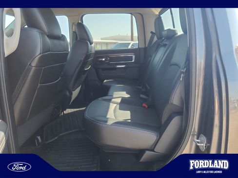 Used 2014 RAM 1500 Laramie AWD/4WD image 17