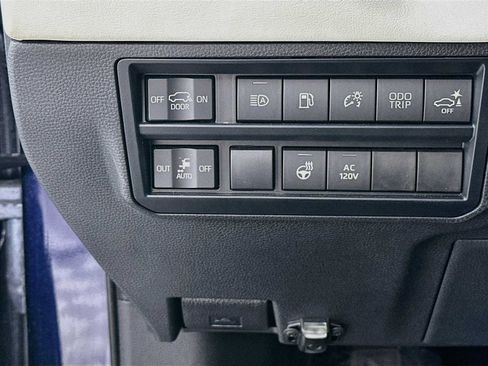 Used 2024 Toyota Sequoia Capstone AWD/4WD image 13
