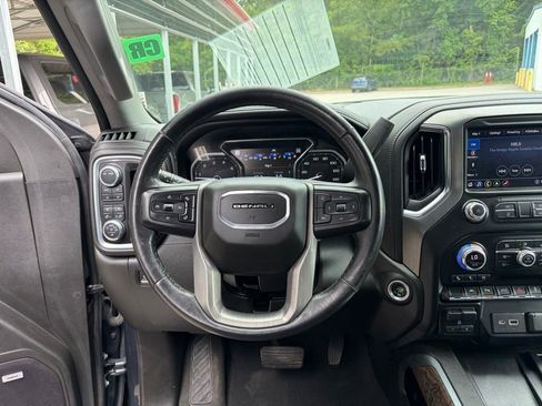 Used 2021 GMC Sierra 1500 Denali w/ Driver Alert Package II AWD/4WD image 9