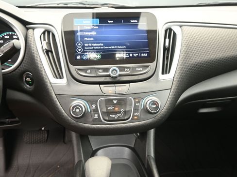 Used 2024 Chevrolet Malibu RS image 15