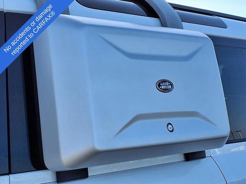 Used 2020 Land Rover Defender 110 HSE image 11