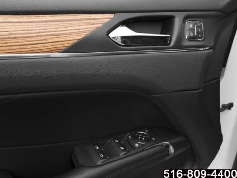 Used 2016 Lincoln MKC Select w/ Select Plus Package image 20