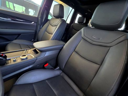 Used 2025 Cadillac XT6 Premium Luxury w/ LPO, Floor Liner Package AWD/4WD image 14
