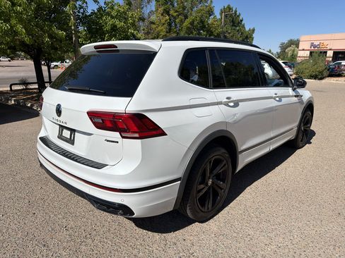 Used 2024 Volkswagen Tiguan SE R-Line w/ MDO Package, Two-Row AWD/4WD image 21