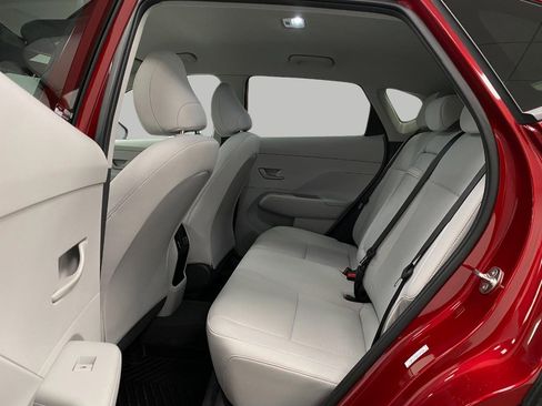 Used 2025 Hyundai Kona SEL image 30