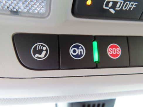 Used 2020 Chevrolet Traverse LT AWD/4WD image 13