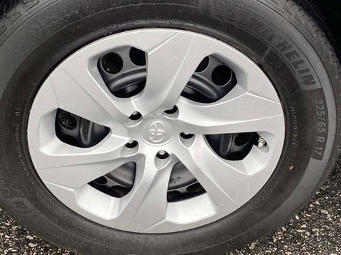 Used 2024 Toyota RAV4 LE image 24