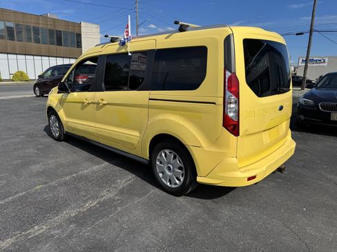 Used 2015 Ford Transit Connect XLT FWD image 4