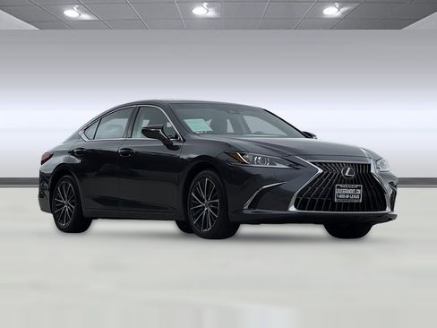 Used 2025 Lexus ES 350 w/ Premium Package FWD image 6