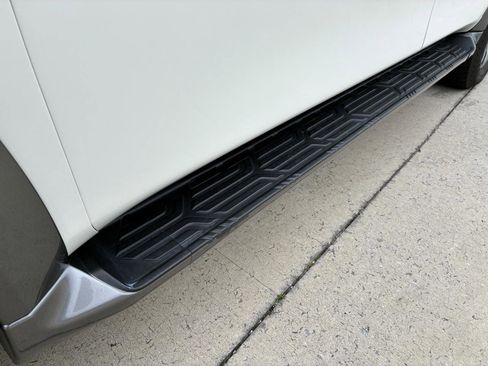 Used 2019 Nissan Armada SL w/ Premium Package AWD/4WD image 8
