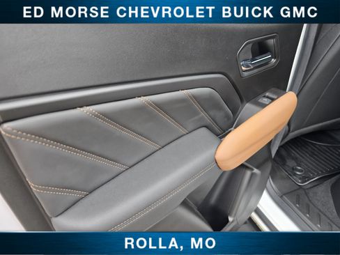 Certified 2024 GMC Canyon AT4 AWD/4WD image 18