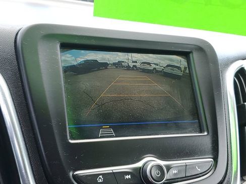 Used 2019 Chevrolet Equinox LT FWD image 28