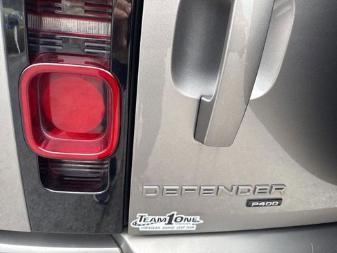 Used 2022 Land Rover Defender 110 X-Dynamic SE image 29