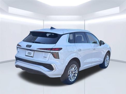 New 2026 Audi Q3 quattro 2.0T AWD/4WD image 7