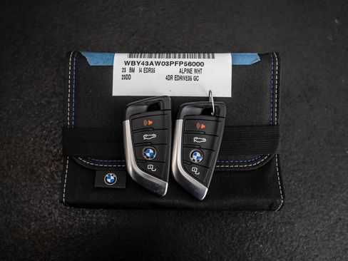 Used 2023 BMW i4 eDrive35 RWD image 41