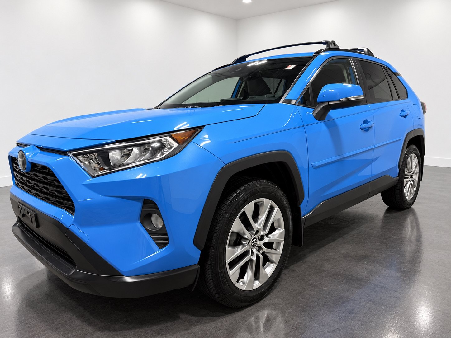 Used 2020 Toyota RAV4 XLE Premium AWD/4WD image 1