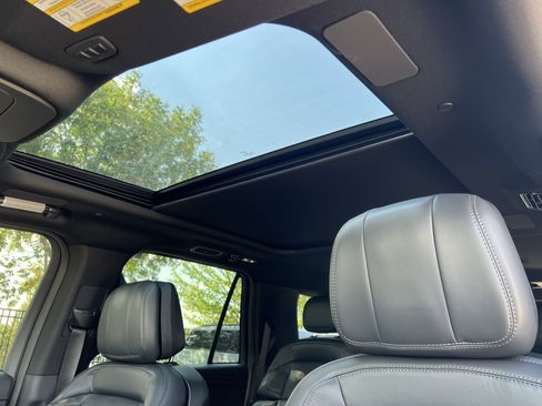 New 2025 Lincoln Navigator L Reserve w/ Jet Appearance Package image 25