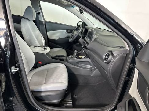 Used 2023 Hyundai Kona SEL image 28