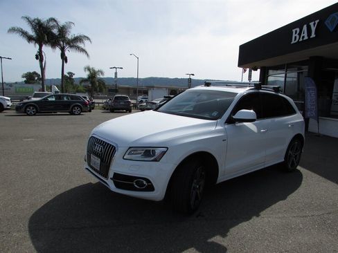 Used 2016 Audi Q5 3.0T Premium Plus w/ Technology Package image 2