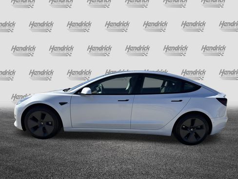 Used 2021 Tesla Model 3 Standard Range Plus image 7