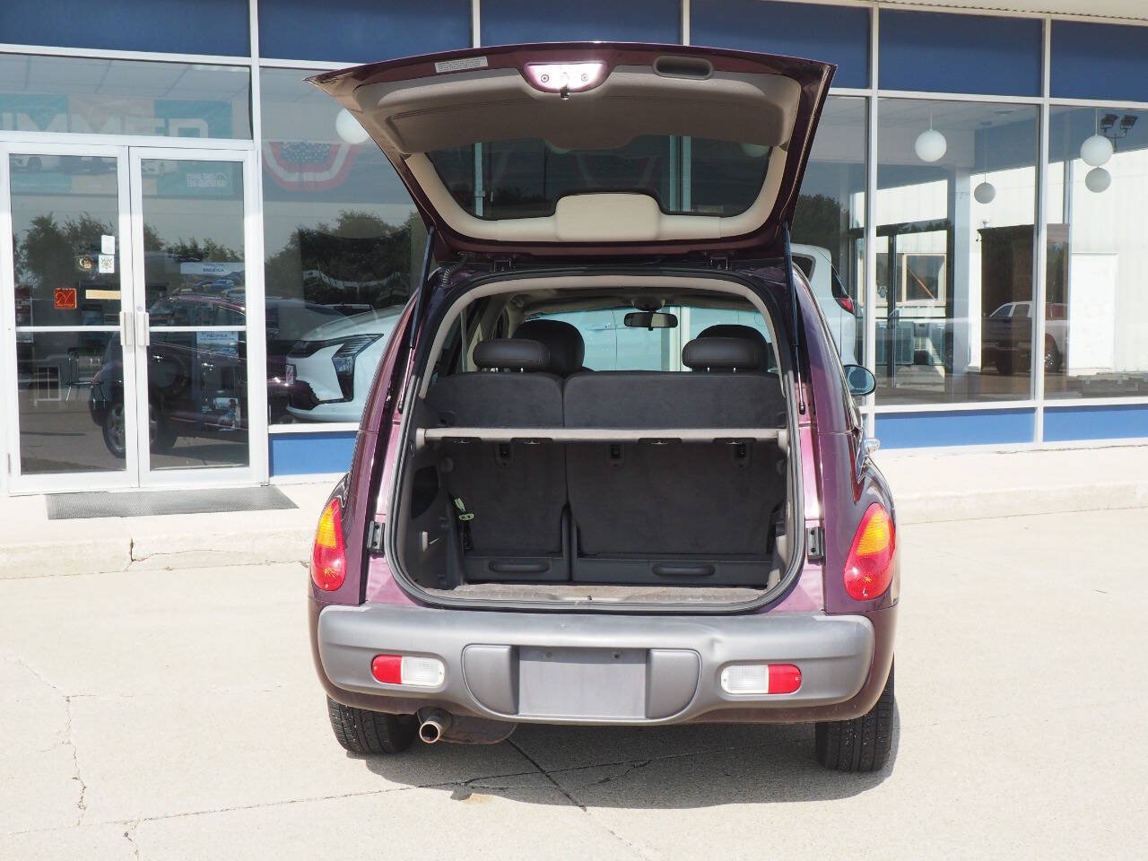 Used 2002 Chrysler PT Cruiser Limited FWD image 5
