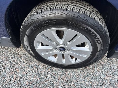 Used 2019 Subaru Outback 2.5i Premium AWD/4WD image 5