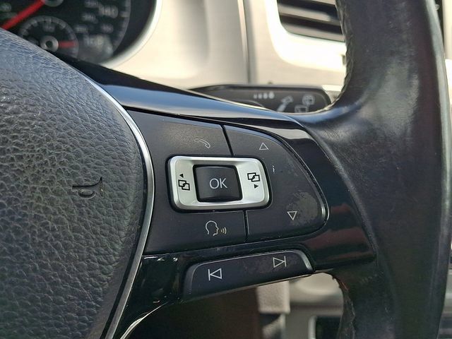 Used 2016 Volkswagen Golf Limited Edition FWD image 21