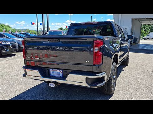 Certified 2023 Chevrolet Silverado 1500 LT AWD/4WD image 8