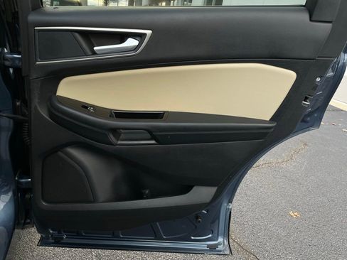 Used 2019 Ford Edge SEL w/ Equipment Group 201A image 37