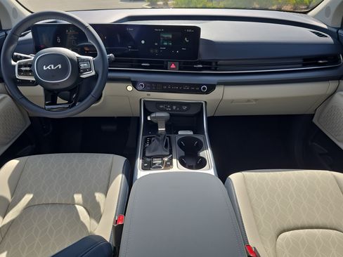 New 2026 Kia Carnival EX FWD image 13
