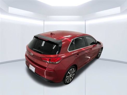 Used 2020 Hyundai Elantra GT FWD image 39