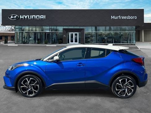 Used 2019 Toyota C-HR Limited FWD image 8