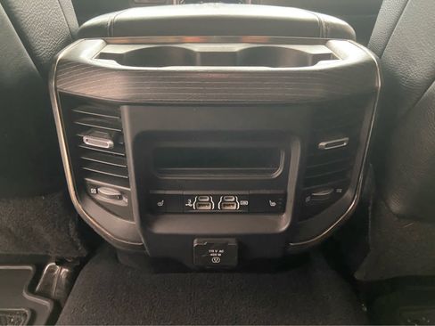 Used 2019 RAM 2500 Limited image 15