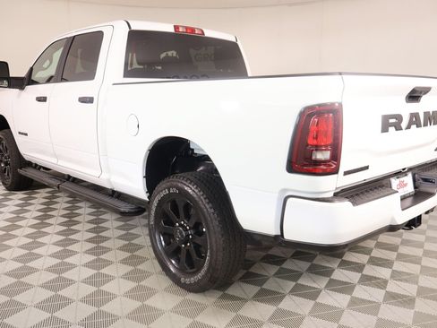 Used 2025 RAM 2500 Big Horn AWD/4WD image 22