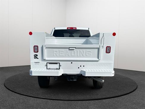 New 2024 RAM 2500 Tradesman w/ Chrome Appearance Group image 5