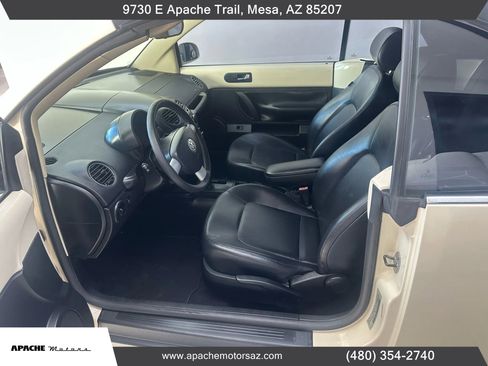 Used 2007 Volkswagen Beetle 2.5 Convertible 2D image 15