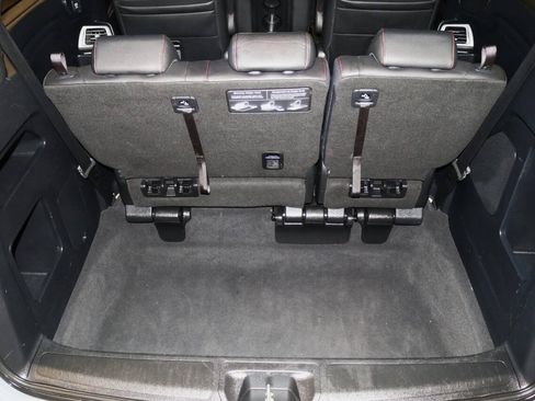 Used 2024 Honda Odyssey Sport image 90