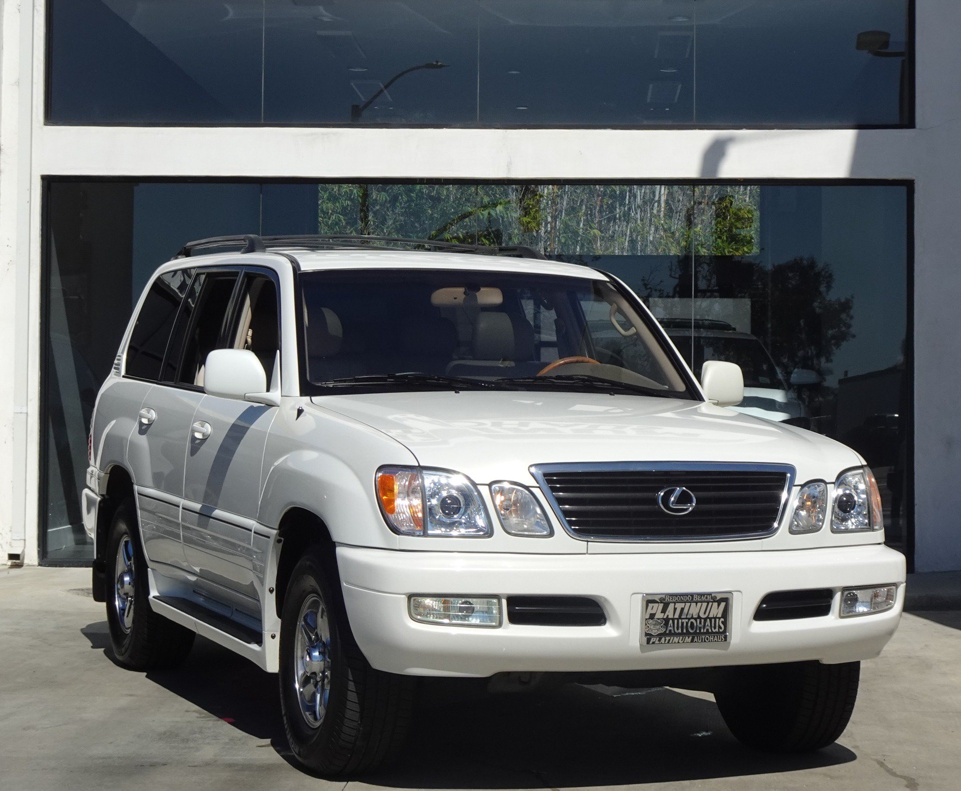 Used 2001 Lexus LX 470 4WD image 9