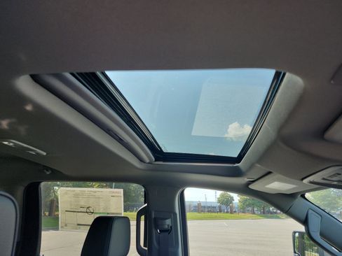 New 2026 GMC Sierra 2500 Denali w/ Denali Reserve Package image 8