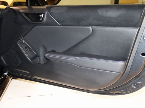 Used 2024 Toyota GR86 Premium image 55