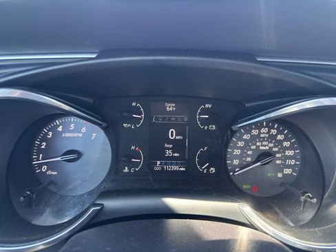 Used 2019 Toyota Sequoia SR5 w/ Premium Package AWD/4WD image 18